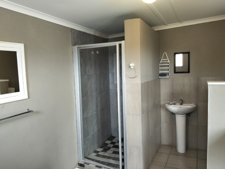 To Let 4 Bedroom Property for Rent in Fort Gale Eastern Cape